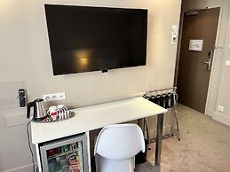 Holiday Inn Paris - Auteuil by IHG
