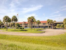 OYO Hotel Dundee By Crystal Lake