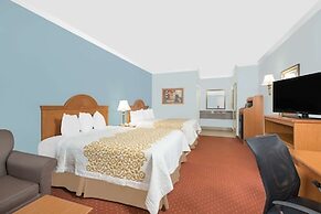 Days Inn by Wyndham Robstown