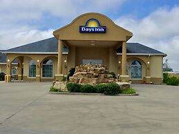 Days Inn by Wyndham Robstown