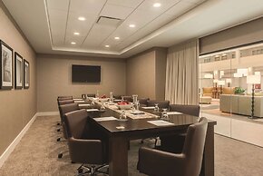 Embassy Suites by Hilton Milwaukee Brookfield