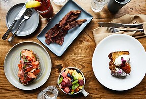 Kimpton Riverplace Hotel by IHG