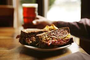 Kimpton Riverplace Hotel by IHG