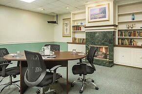 Ramada by Wyndham & Suites Warner Robins