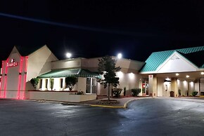 Ramada by Wyndham & Suites Warner Robins
