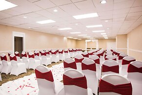 Ramada by Wyndham & Suites Warner Robins