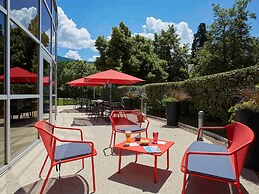 ibis Archamps Porte de Geneve