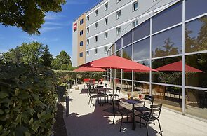 ibis Archamps Porte de Geneve