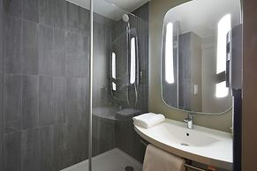 ibis Archamps Porte de Geneve