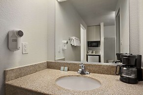 Travelodge by Wyndham Outer Banks/Kill Devil Hills