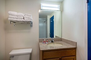 Travelodge by Wyndham Outer Banks/Kill Devil Hills