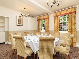 Mercure White Hart Hotel Salisbury and Apartments