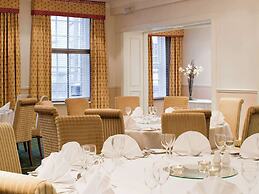 Mercure White Hart Hotel Salisbury and Apartments