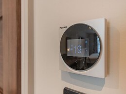 Mercure White Hart Hotel Salisbury and Apartments