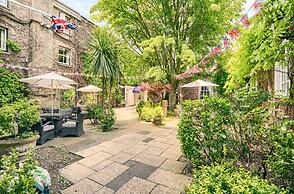 Mercure White Hart Hotel Salisbury and Apartments