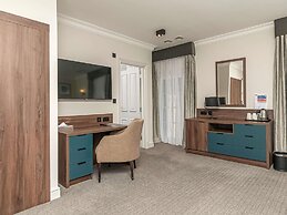 Mercure White Hart Hotel Salisbury and Apartments