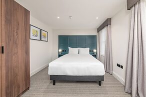 Mercure White Hart Hotel Salisbury and Apartments