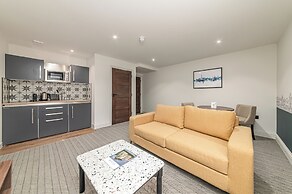 Mercure White Hart Hotel Salisbury and Apartments