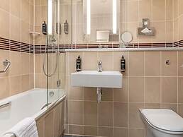 Mercure White Hart Hotel Salisbury and Apartments