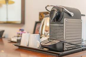 Mercure White Hart Hotel Salisbury and Apartments