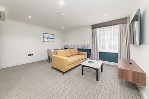 Mercure White Hart Hotel Salisbury and Apartments