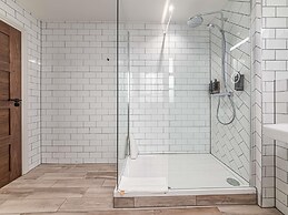 Mercure White Hart Hotel Salisbury and Apartments