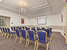 Mercure White Hart Hotel Salisbury and Apartments