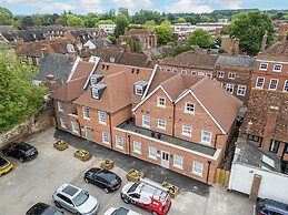 Mercure White Hart Hotel Salisbury and Apartments