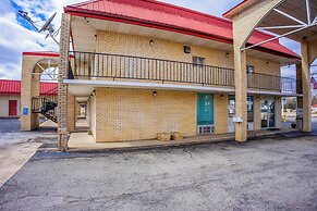 Ozark Junction mountain view by OYO