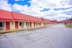 Ozark Junction mountain view by OYO