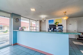 Ozark Junction mountain view by OYO