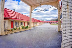 Ozark Junction mountain view by OYO