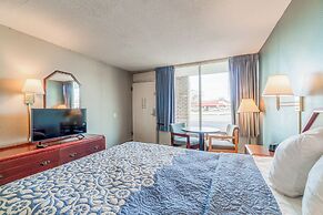 Ozark Junction mountain view by OYO