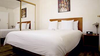 Magic Castle Hotel