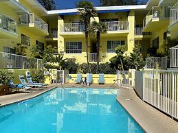 Magic Castle Hotel