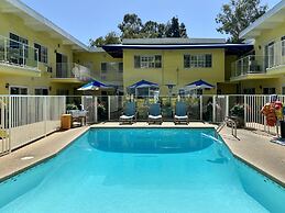 Magic Castle Hotel