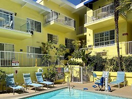 Magic Castle Hotel