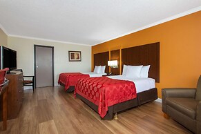 Ramada by Wyndham Tampa Westshore Airport South