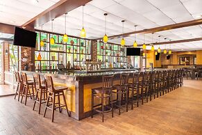 Ramada by Wyndham Tampa Westshore Airport South