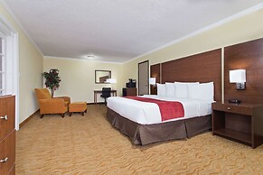 Ramada by Wyndham Tampa Westshore Airport South