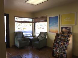 Days Inn by Wyndham Kingman West