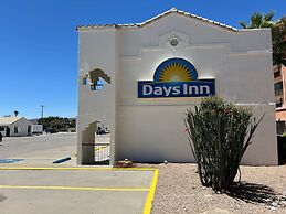 Days Inn by Wyndham Kingman West