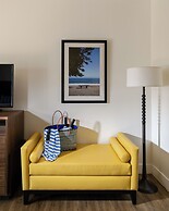 La Playa Inn