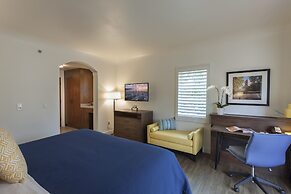 La Playa Inn