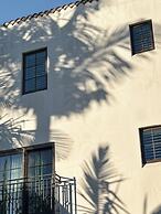 La Playa Inn