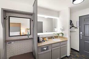 Holiday Inn Redding by IHG