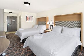 Holiday Inn Redding by IHG