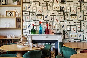 Villa Bougainville by Happyculture