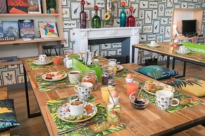 Villa Bougainville by Happyculture