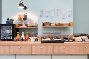 Villa Bougainville by Happyculture